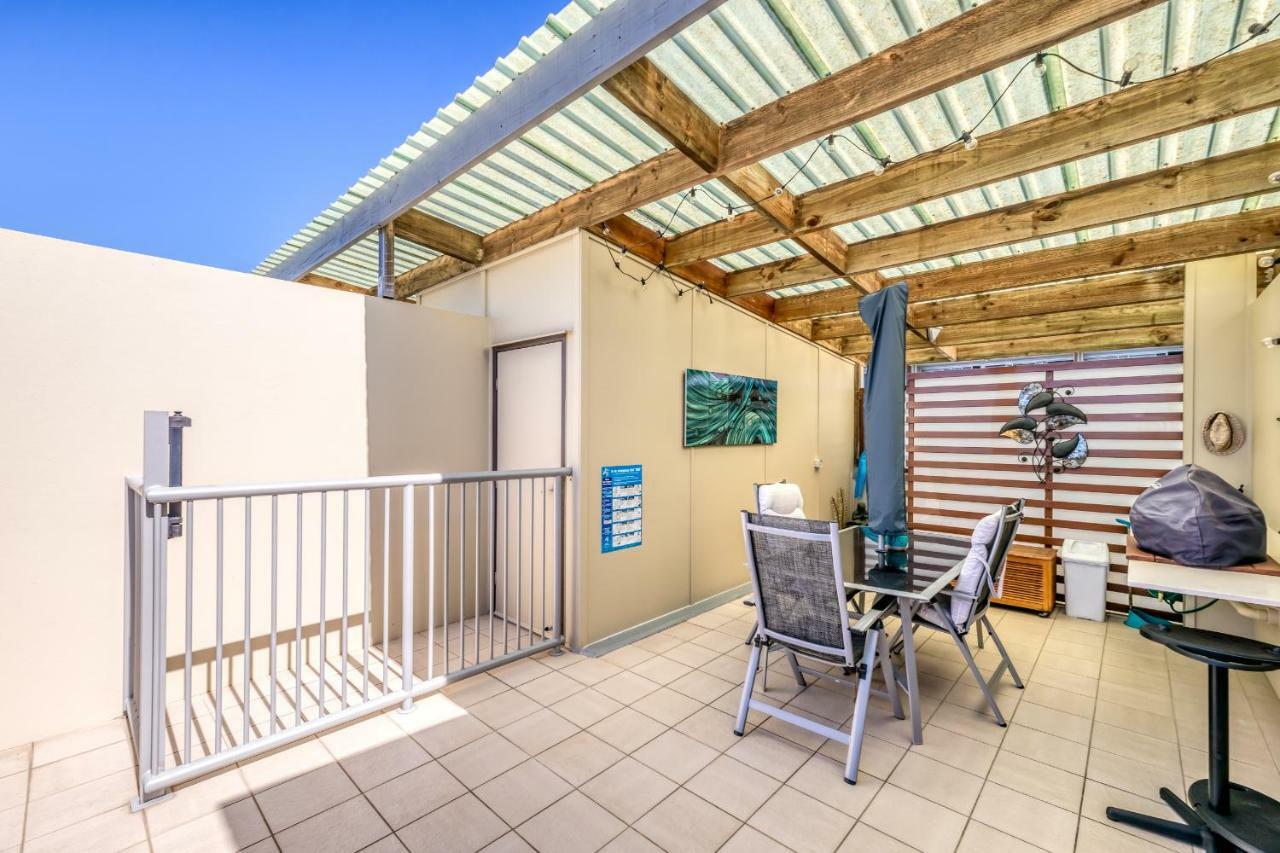 On The Beach Resort Bribie Island Woorim Kültér fotó